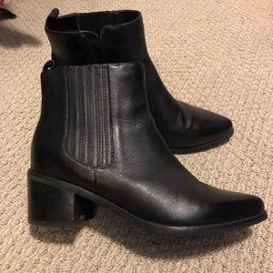 Waterproof blondo booties